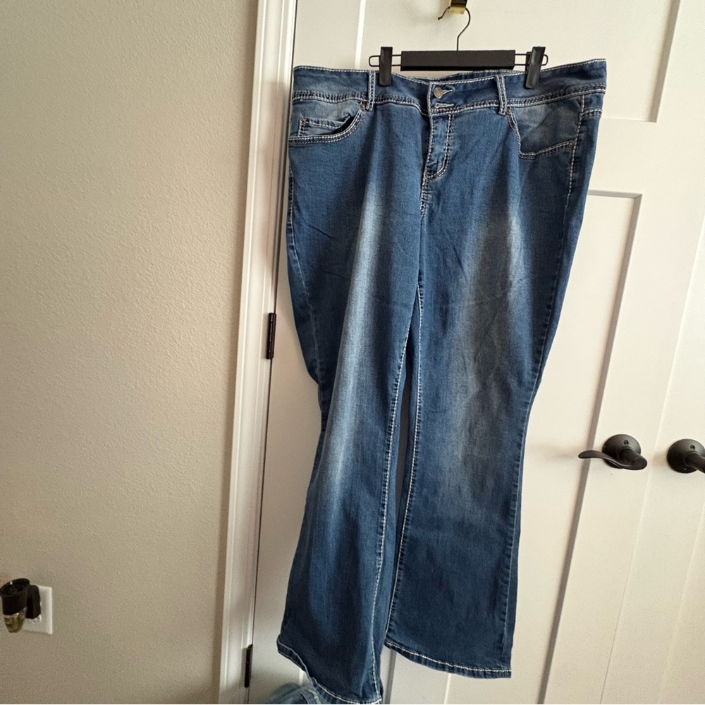 Royalty, bootcut, 20w, jeans, school, teacher, casual wear.